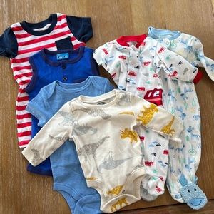 NWOT Bundle of 0-3 bodysuits Old Navy CHILD OF MINE Jumping Beans